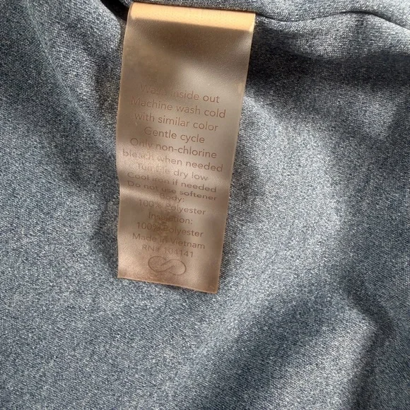 CALIA by Carrie Underwood Blue Quilted Puffer Vest S Athleisure Zip Lightweight - Picture 6 of 9